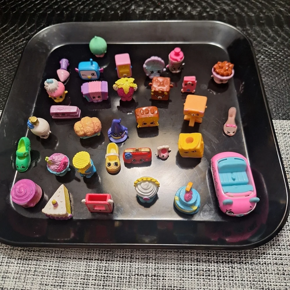 Shopkins Lot Of Collectible Figures 155 Pcs